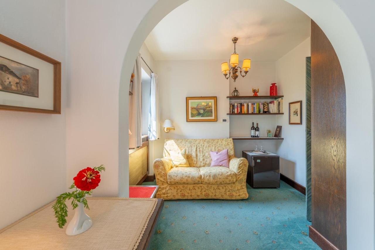 コルナイアノ Haus Oberhofer Bed & Breakfast エクステリア 写真