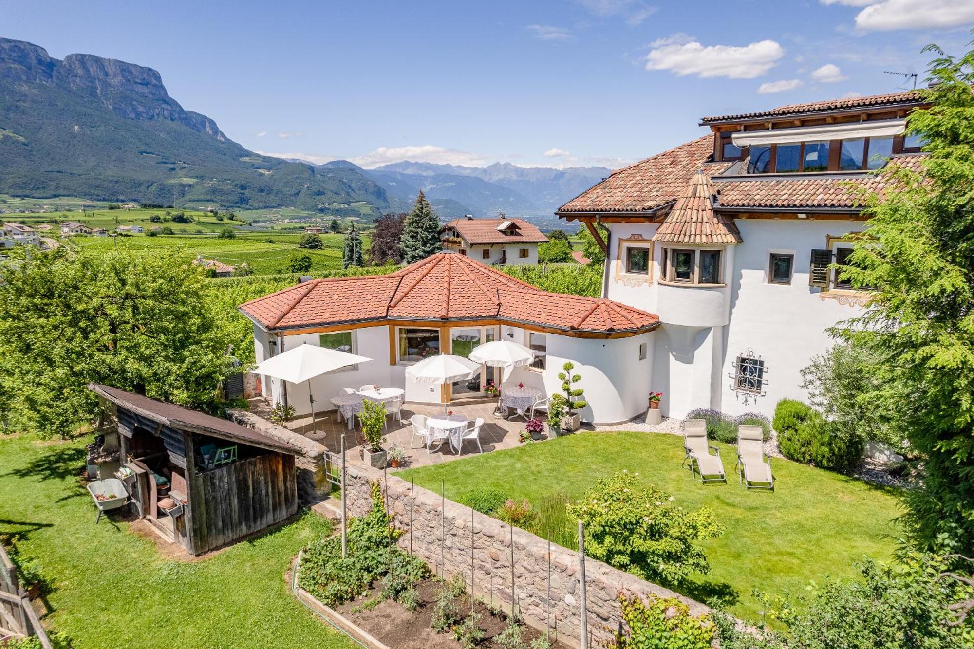 コルナイアノ Haus Oberhofer Bed & Breakfast エクステリア 写真